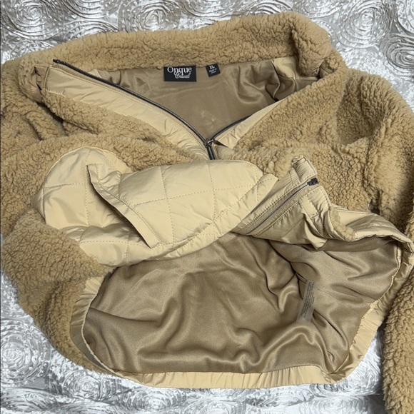 Onque Casual Women's Tan Sherpa Jacket - Picture 6 of 10
